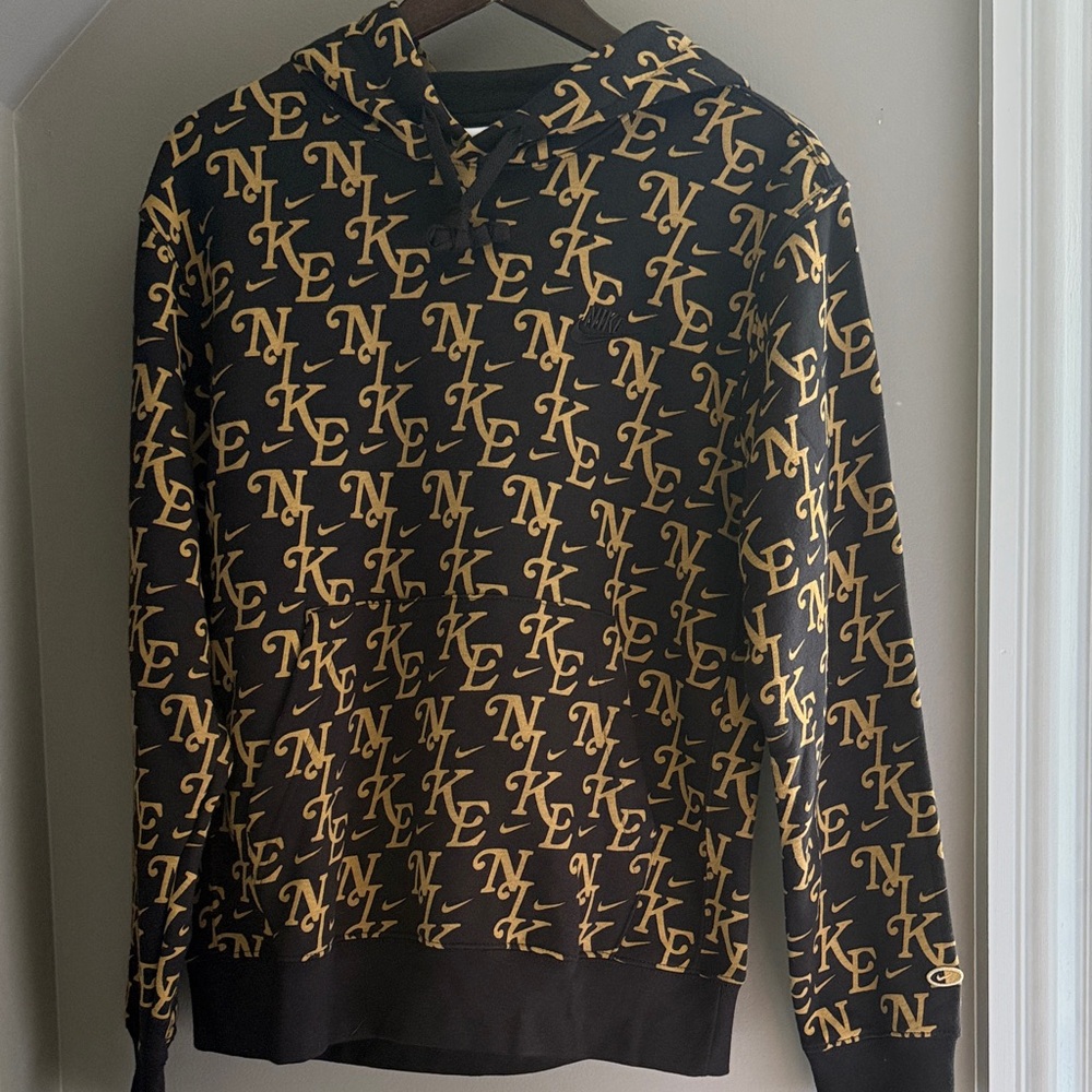 (NEW) Nike Sportswear Club All-Over Print Black Hoodie